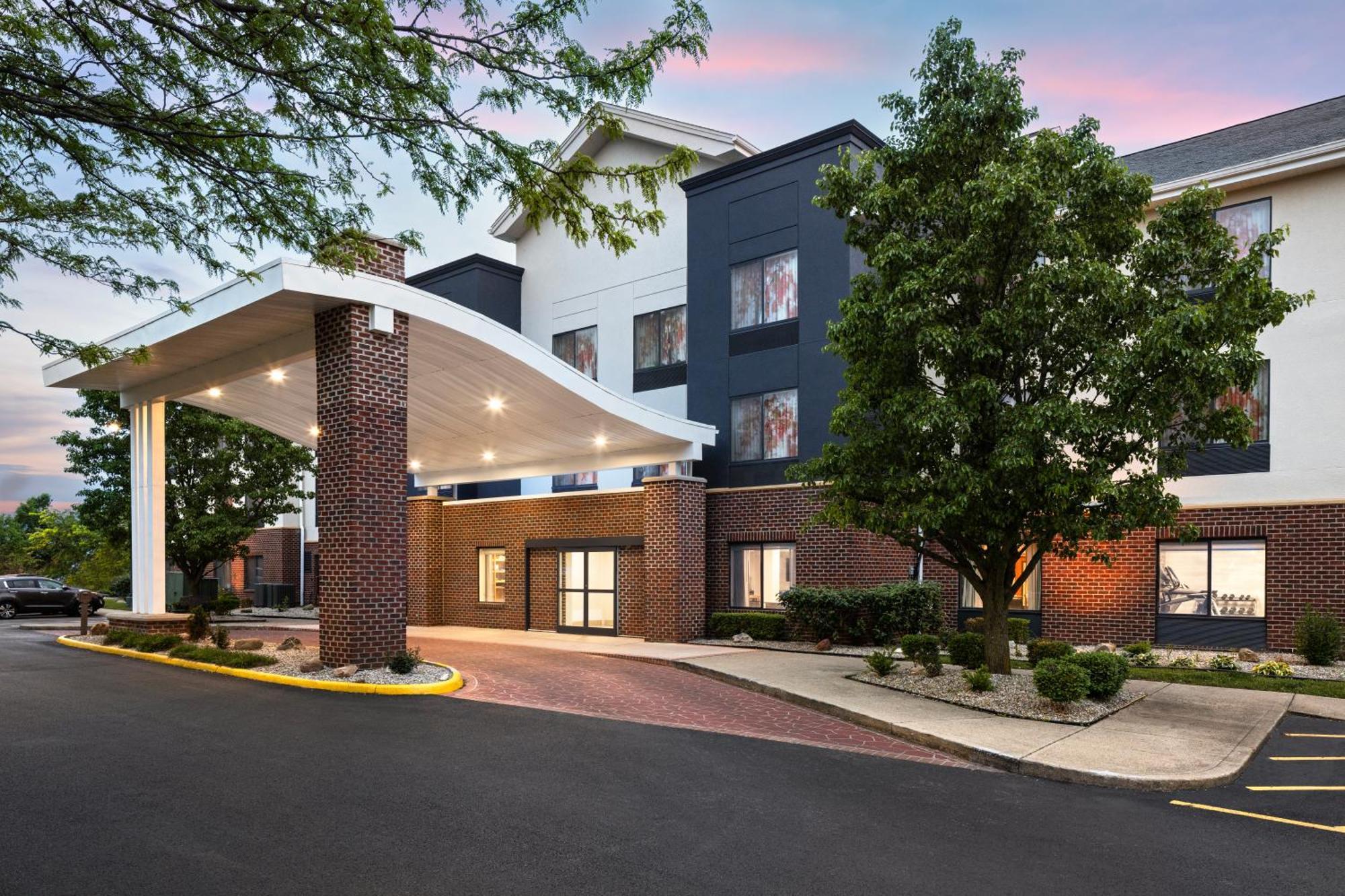 Fairfield Inn & Suites By Marriott Columbus East Reynoldsburg Exterior foto